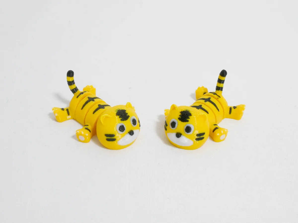 Articulated Pocket Pets, Cute Tiger, photo 3 of 4 - Articulated Pocket Pets, Cute Tiger Fidget & Sensory Toys