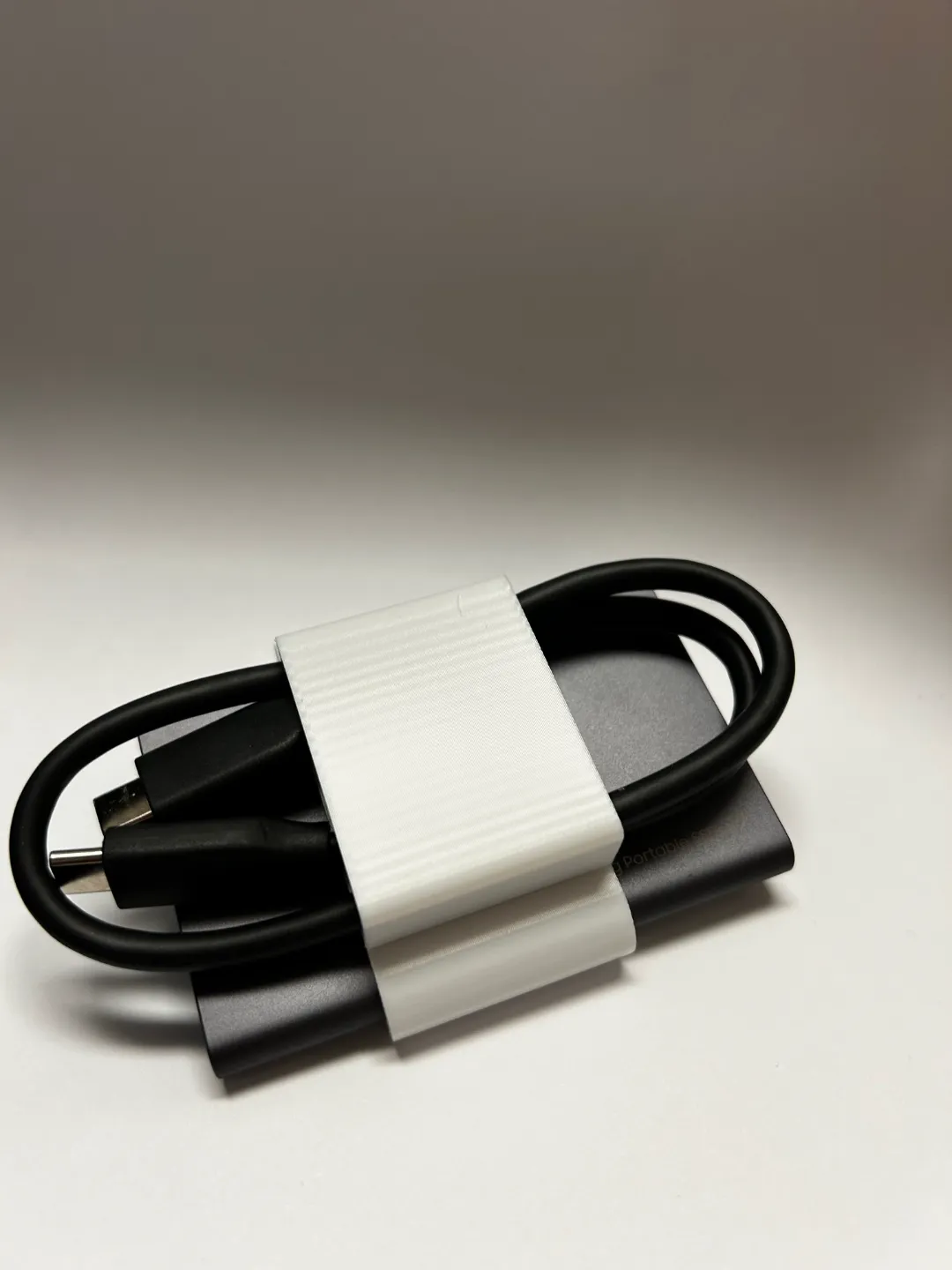 Cable holder clip for Samsung T7 SSD, photo 4 of 4 - Cable holder clip for Samsung T7 SSD Household