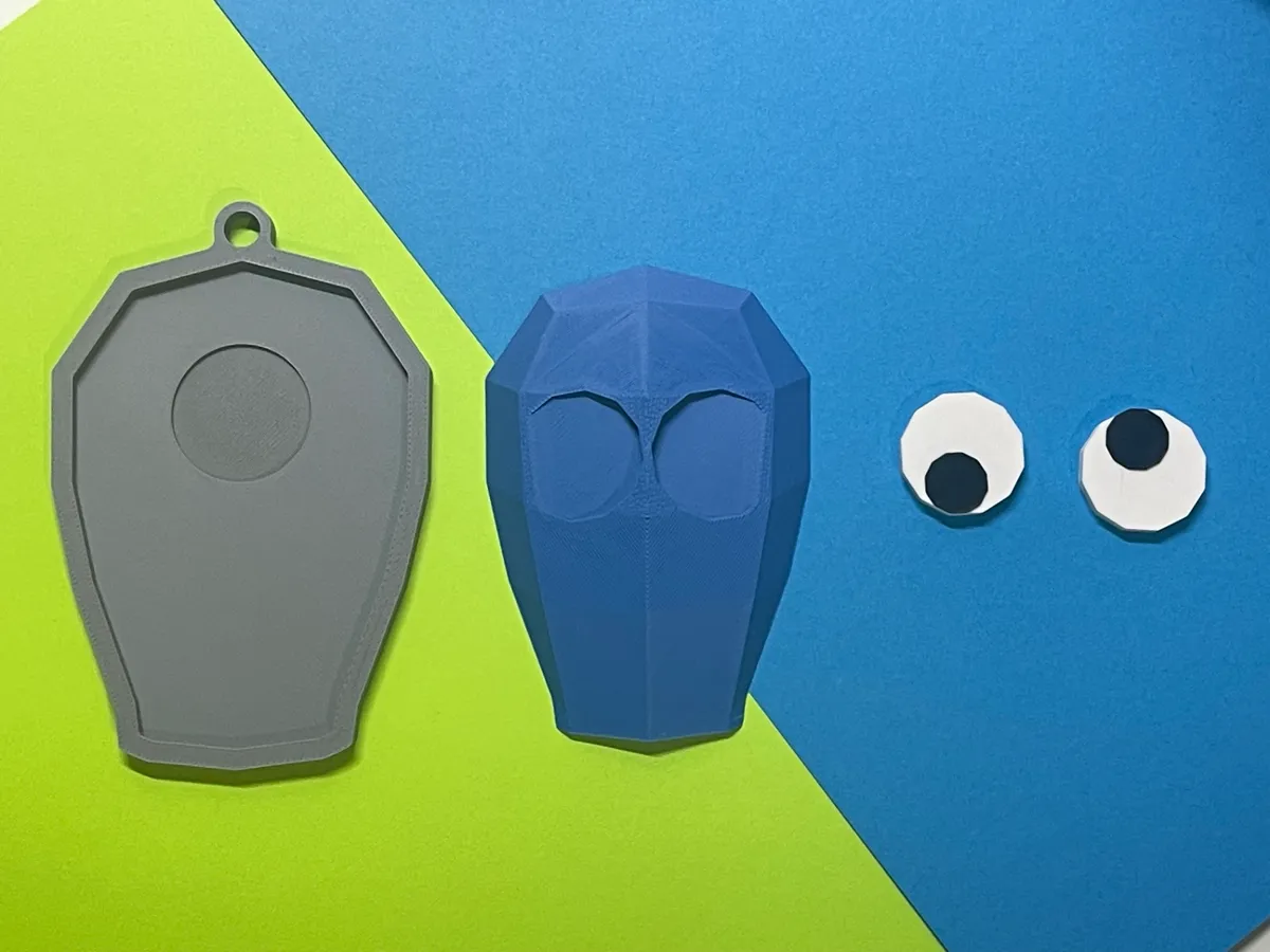 TABS Peasant Character Key Tag / NFC Tag, photo 3 of 4 - TABS Peasant Character Key Tag / NFC Tag Toys & Games