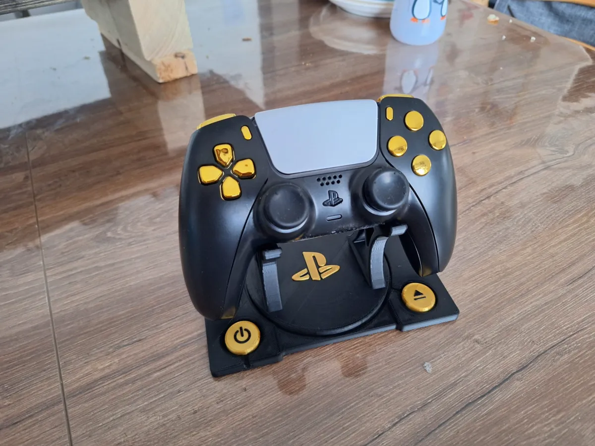 PS5 Controller Halter, photo 2 of 4 - PS5 Controller Halter Toys & Games