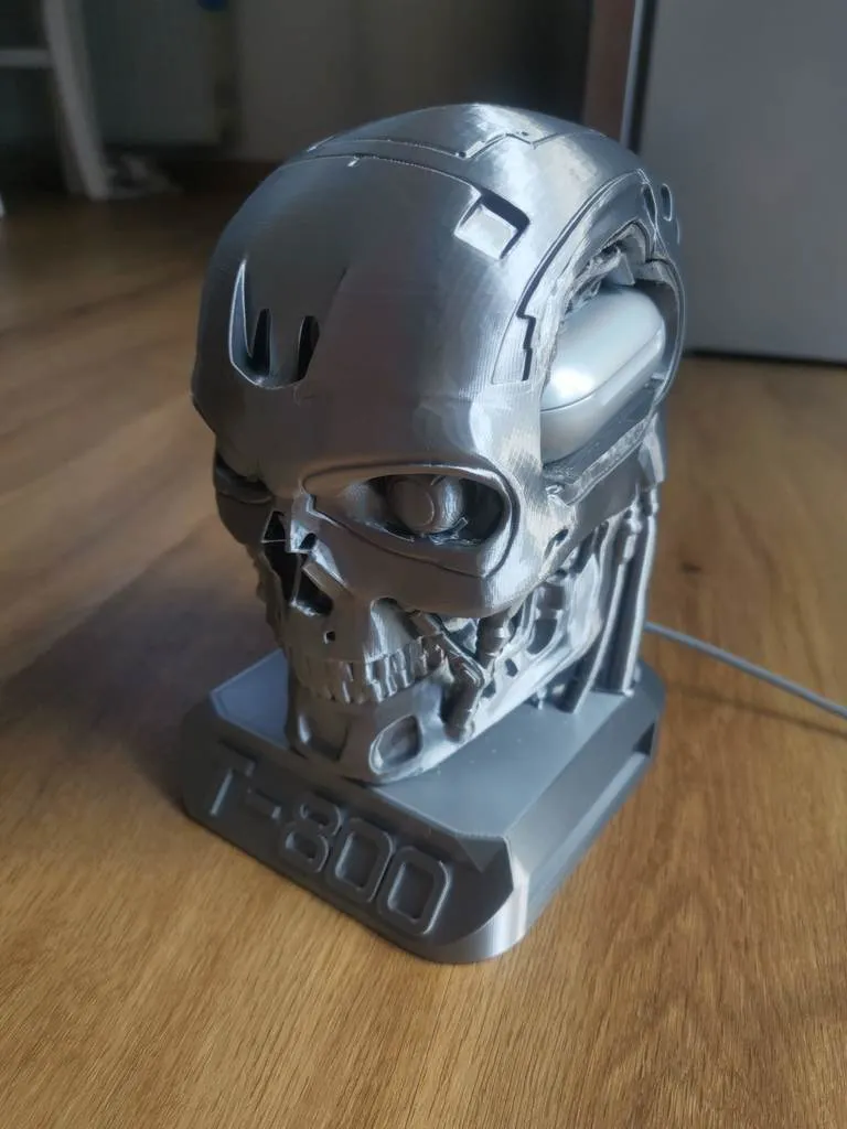 T-800 Galaxy buds charging station, photo 4 of 4 - T-800 Galaxy buds charging station Hobby & DIY