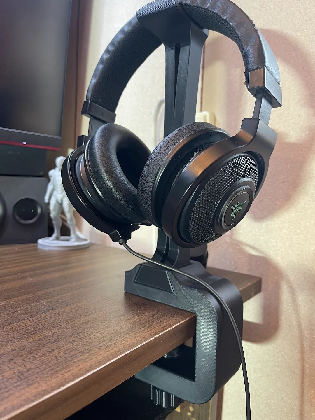 Desk mount headphones stand, photo 2 of 4 - Desk mount headphones stand Household