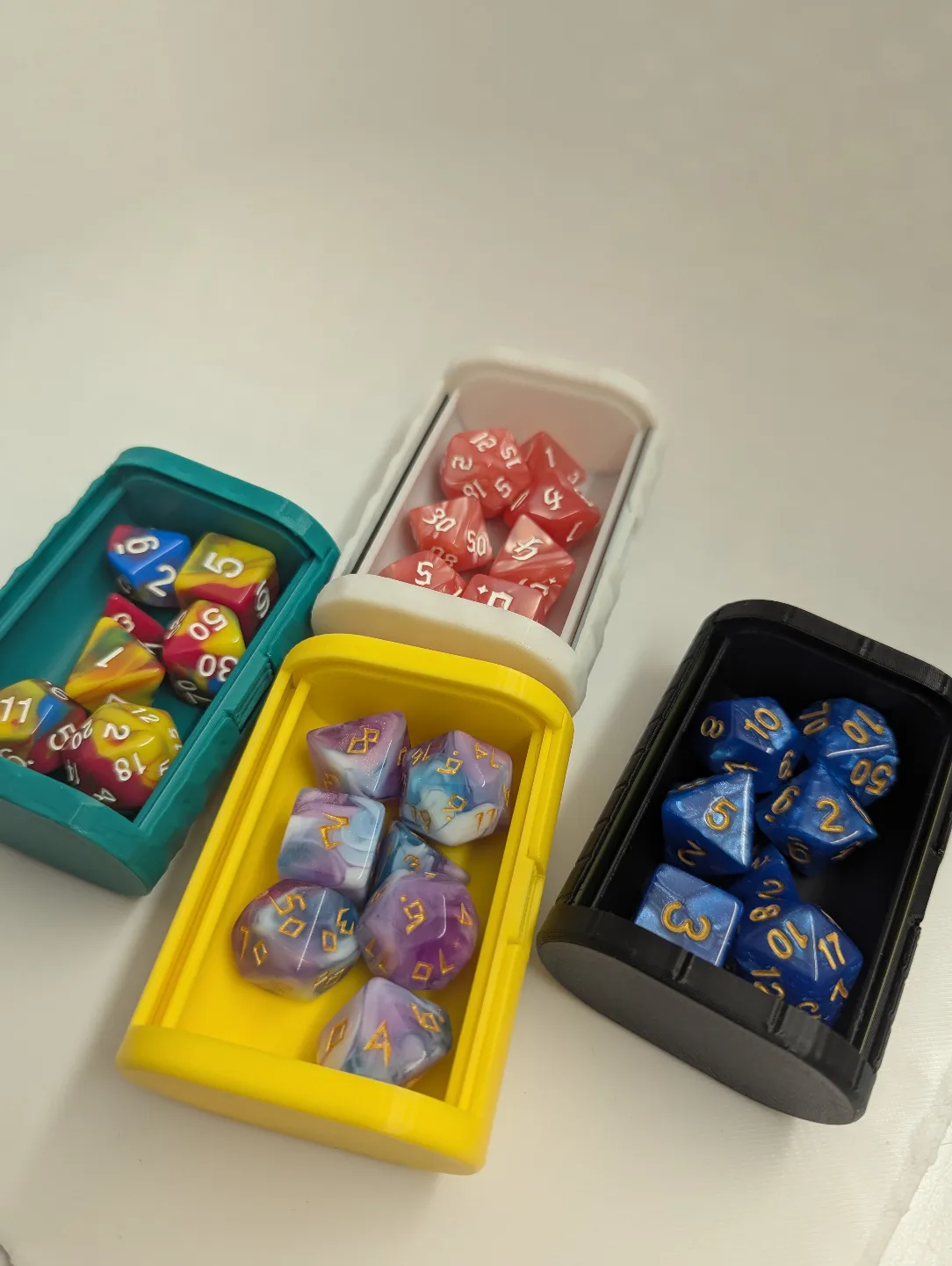 Simple dice box, photo 4 of 4 - Simple dice box Board Games & Tabletop