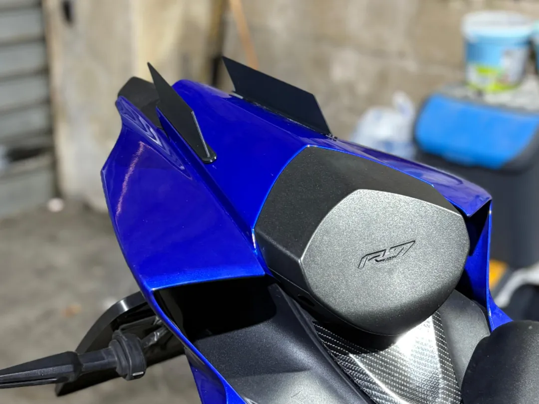 Aerodynamic Wings for Yamaha R7