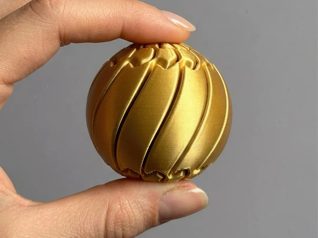 Small Twisty Fidget Sphere V2 (4.5cm diameter)
