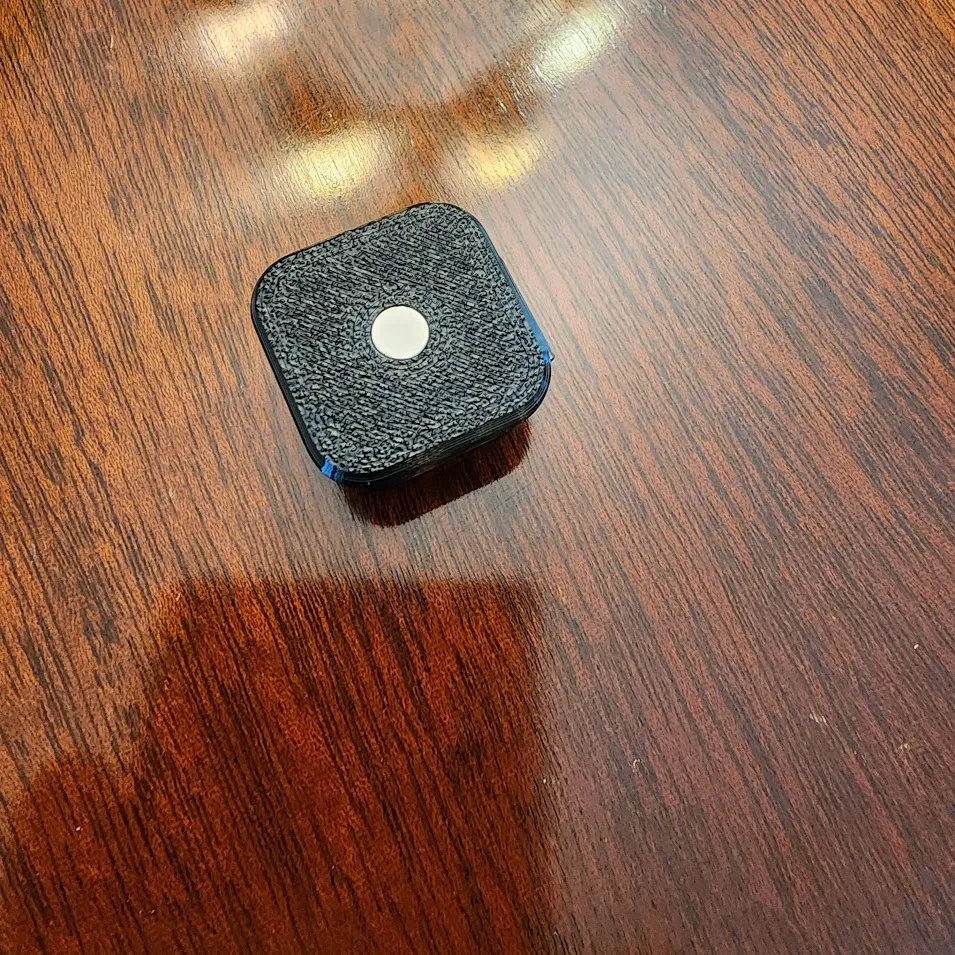 Magnetic Cable Clip larger magnets