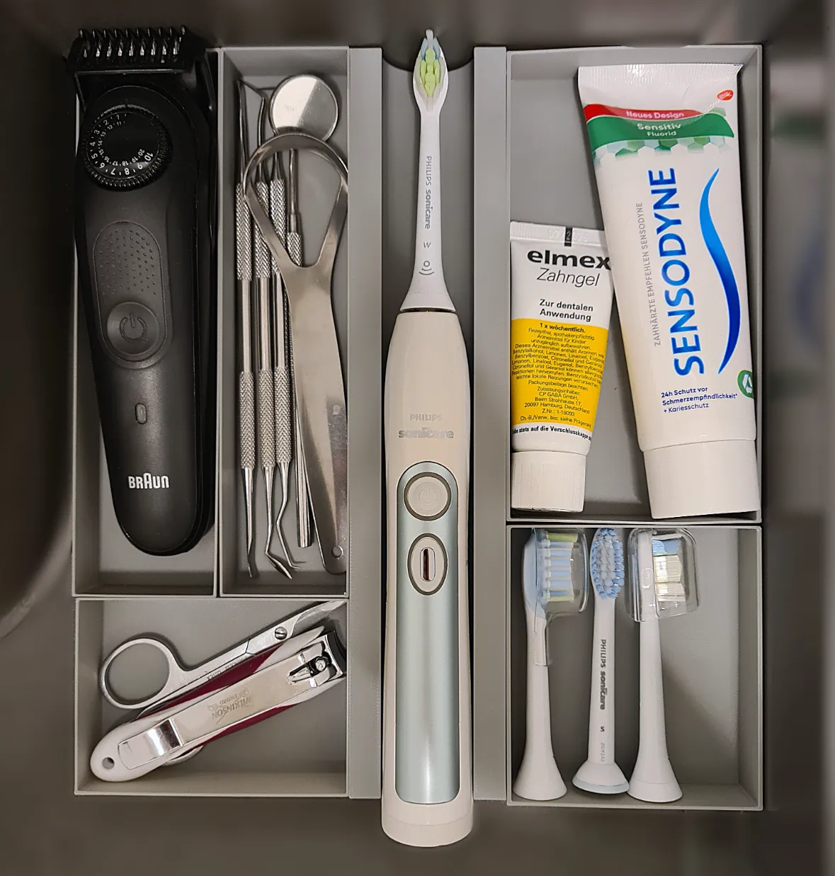 Bathroom drawer organizer