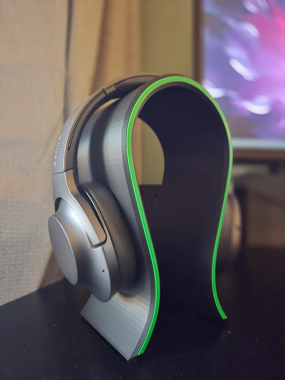 Wave - Headphone Stand, photo 3 of 4 - Wave - Headphone Stand Mobile & Device Accessories
