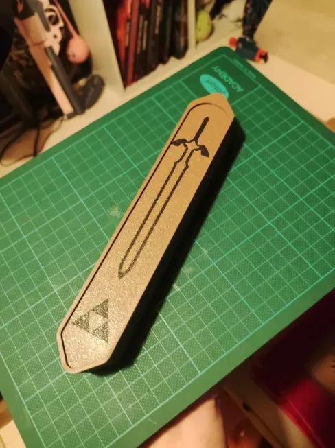 Master Sword Sliding-Lid Dice Box with Mini Slot, photo 4 of 4 - Master Sword Sliding-Lid Dice Box with Mini Slot Toys & Games