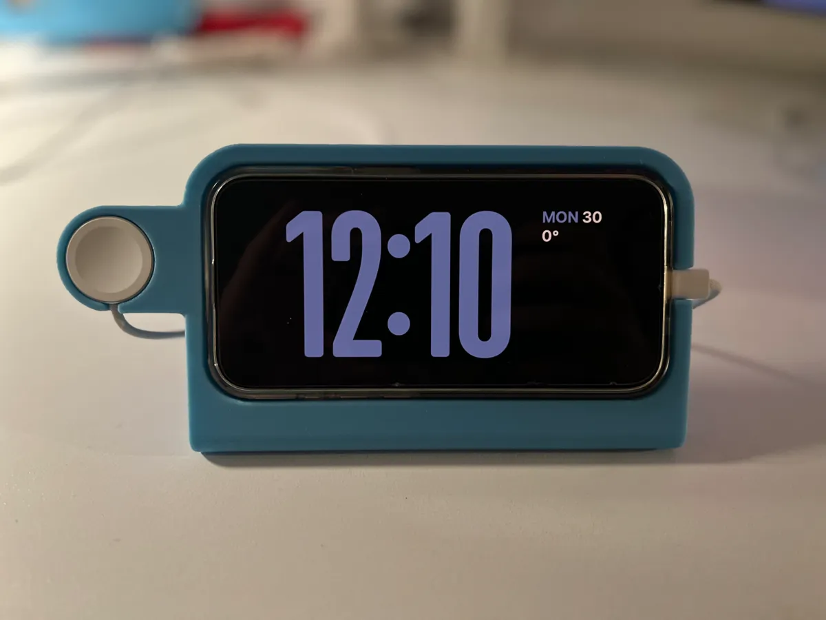 iPhone and Apple Watch Charging Stand, photo 3 of 4 - iPhone and Apple Watch Charging Stand Hobby & DIY
