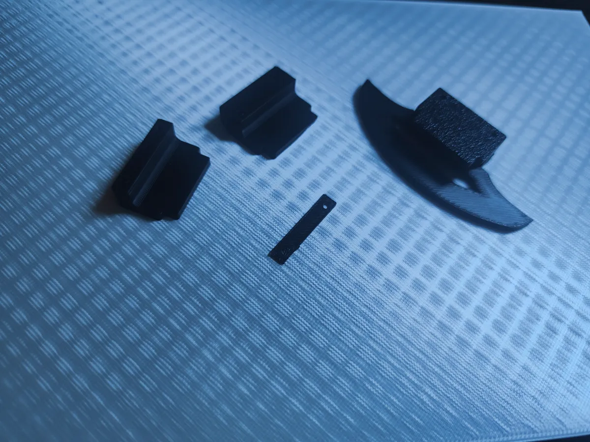 1/28 RC Bodywork Adapter PN C9, photo 2 of 2 - 1/28 RC Bodywork Adapter PN C9 Hobby & DIY