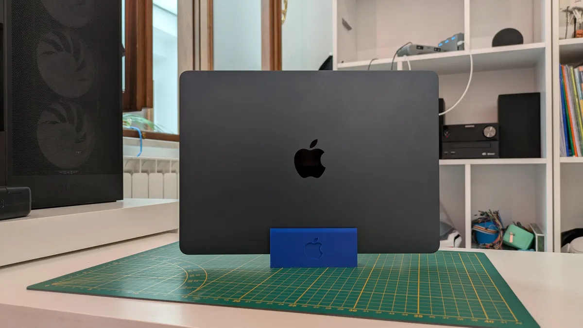 Stand for Apple MacBook Air, photo 3 of 4 - Stand for Apple MacBook Air Household