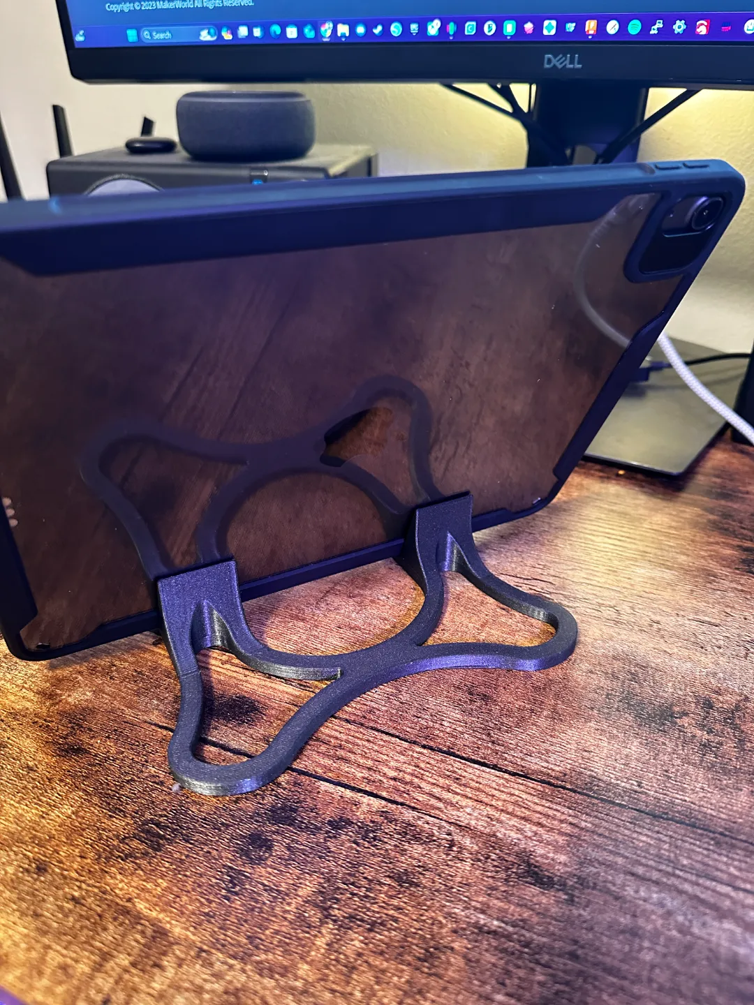 Ipad stand, photo 3 of 3 - Ipad stand Household