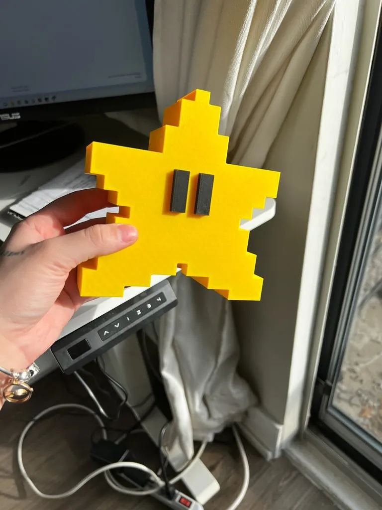 Mario star topper, photo 2 of 4 - Mario star topper Figurines & Collectibles