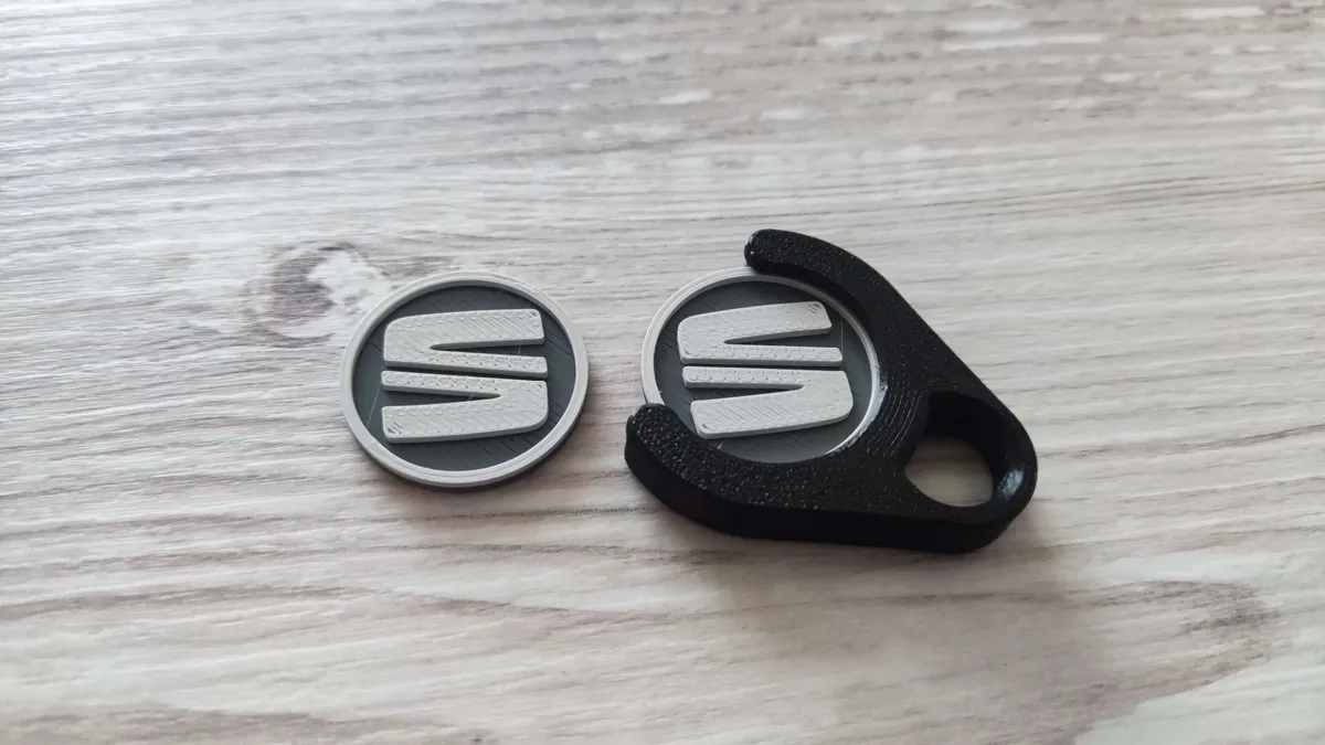 Keychain for 1€ + Coins with car logos, photo 4 of 4 - Keychain for 1€ + Coins with car logos Tools