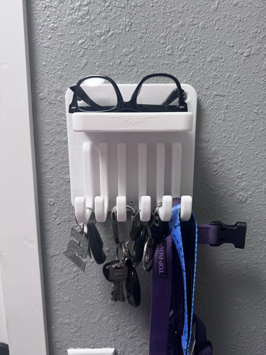 Key Hooks W/ Shelf - Decor, in stock in India