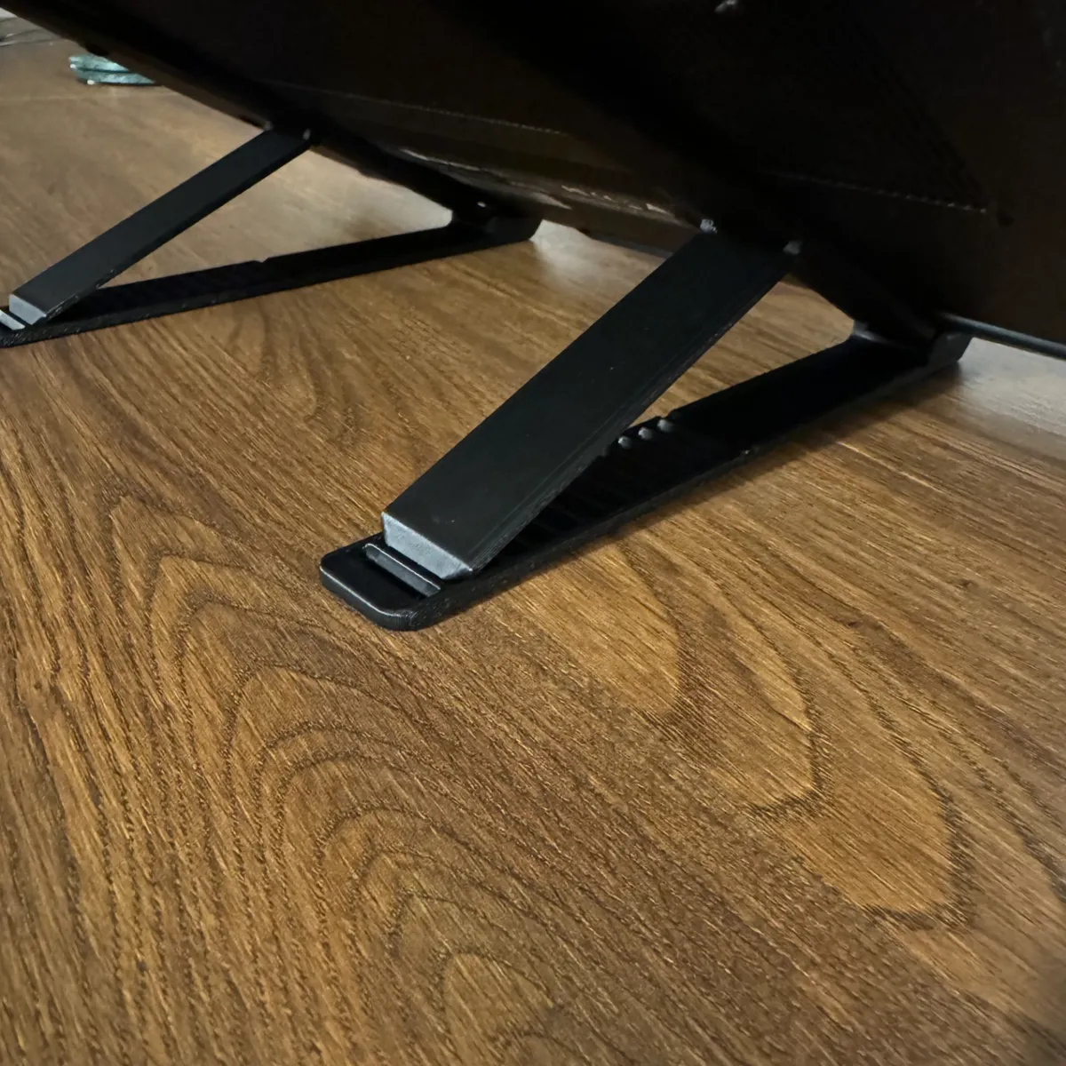 Laptop Stand - Foldable - Adjustable, photo 4 of 4 - Laptop Stand - Foldable - Adjustable Mobile & Device Accessories