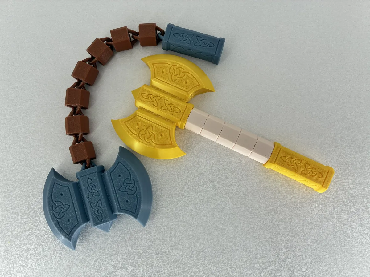 Axe - flail (transforming), photo 2 of 4 - Axe - flail (transforming) Props & Cosplay