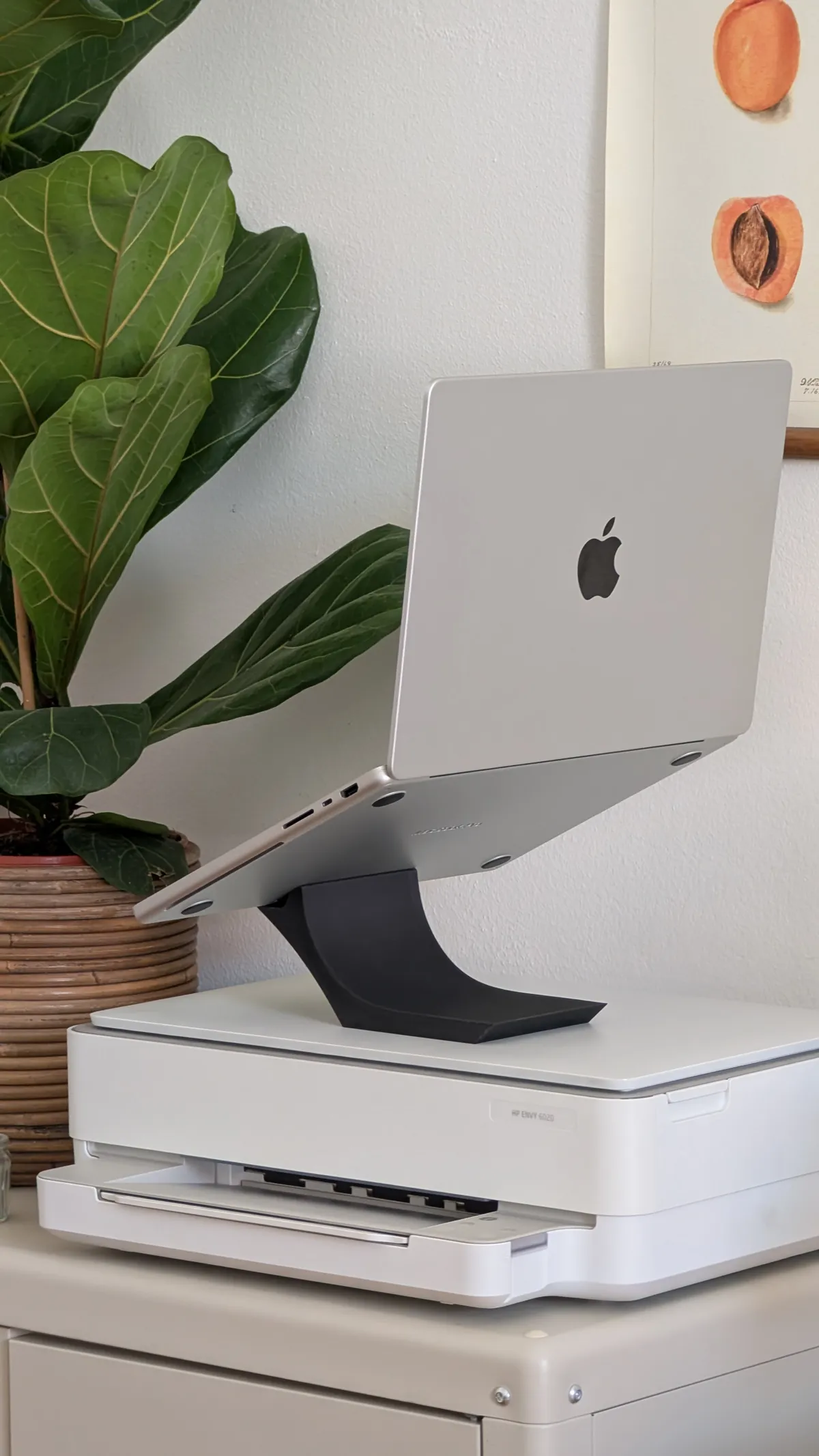 MacBook Stand, photo 3 of 4 - MacBook Stand Mobile & Device Accessories