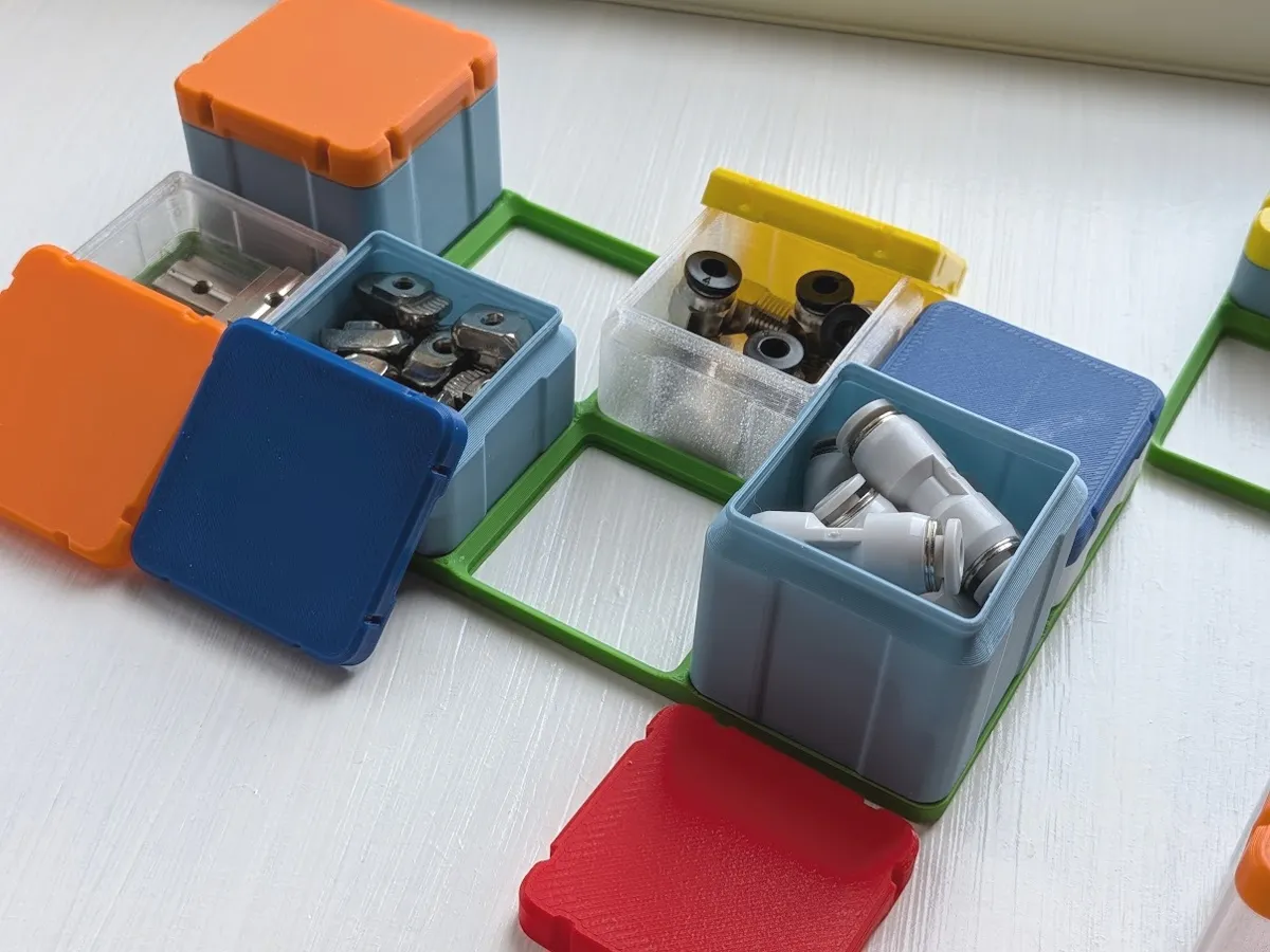 Gridfinity 1x1 Bins, Snap Lid, photo 3 of 4 - Gridfinity 1x1 Bins, Snap Lid Storage & Organisation