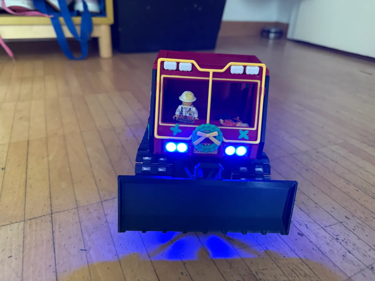 RC Bricks Mod - Christmas Santa Snowcat 009 (L€Go) - RC, in stock in India