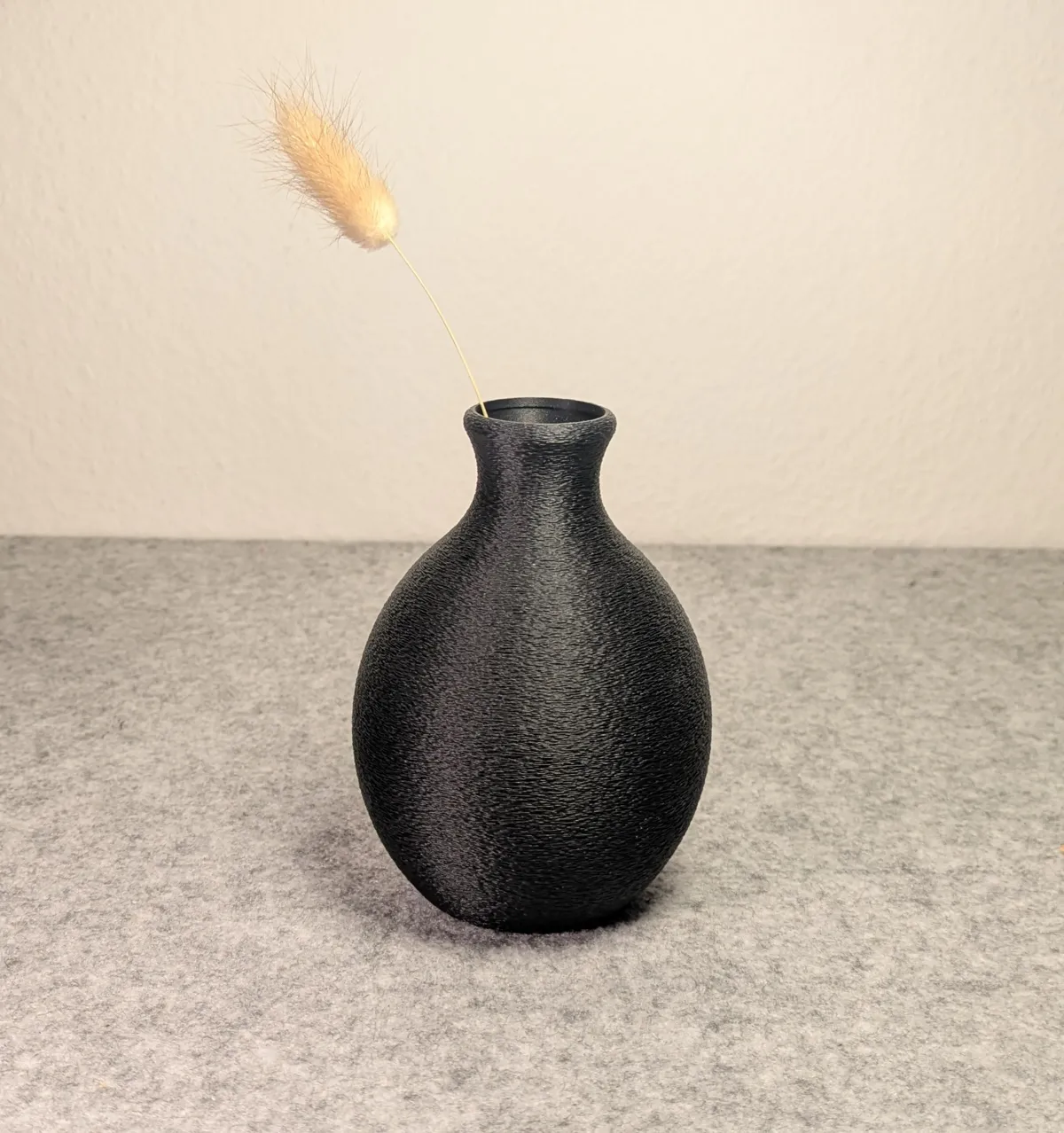 Vase 04 - Decorative Vase, photo 3 of 3 - Vase 04 - Decorative Vase Household
