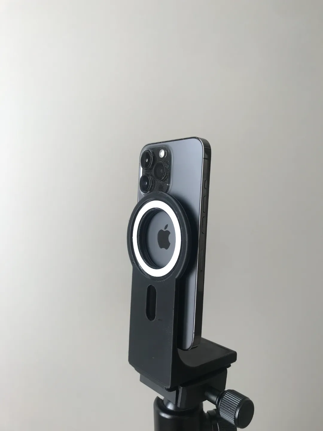 Phone Tripod Mount with MagSafe Ring, photo 3 of 4 - Phone Tripod Mount with MagSafe Ring Hobby & DIY