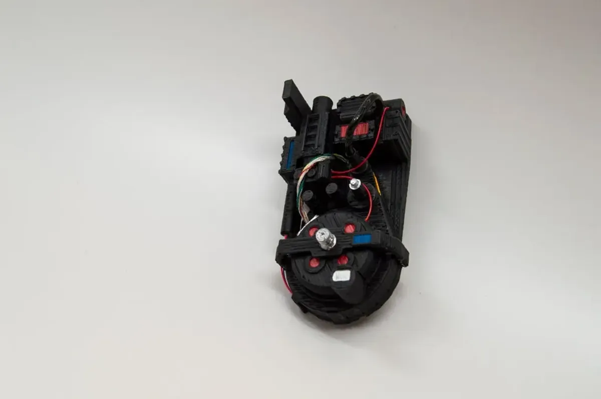 Scale Model Ghostbusters Proton Pack, photo 2 of 3 - Scale Model Ghostbusters Proton Pack Miniatures
