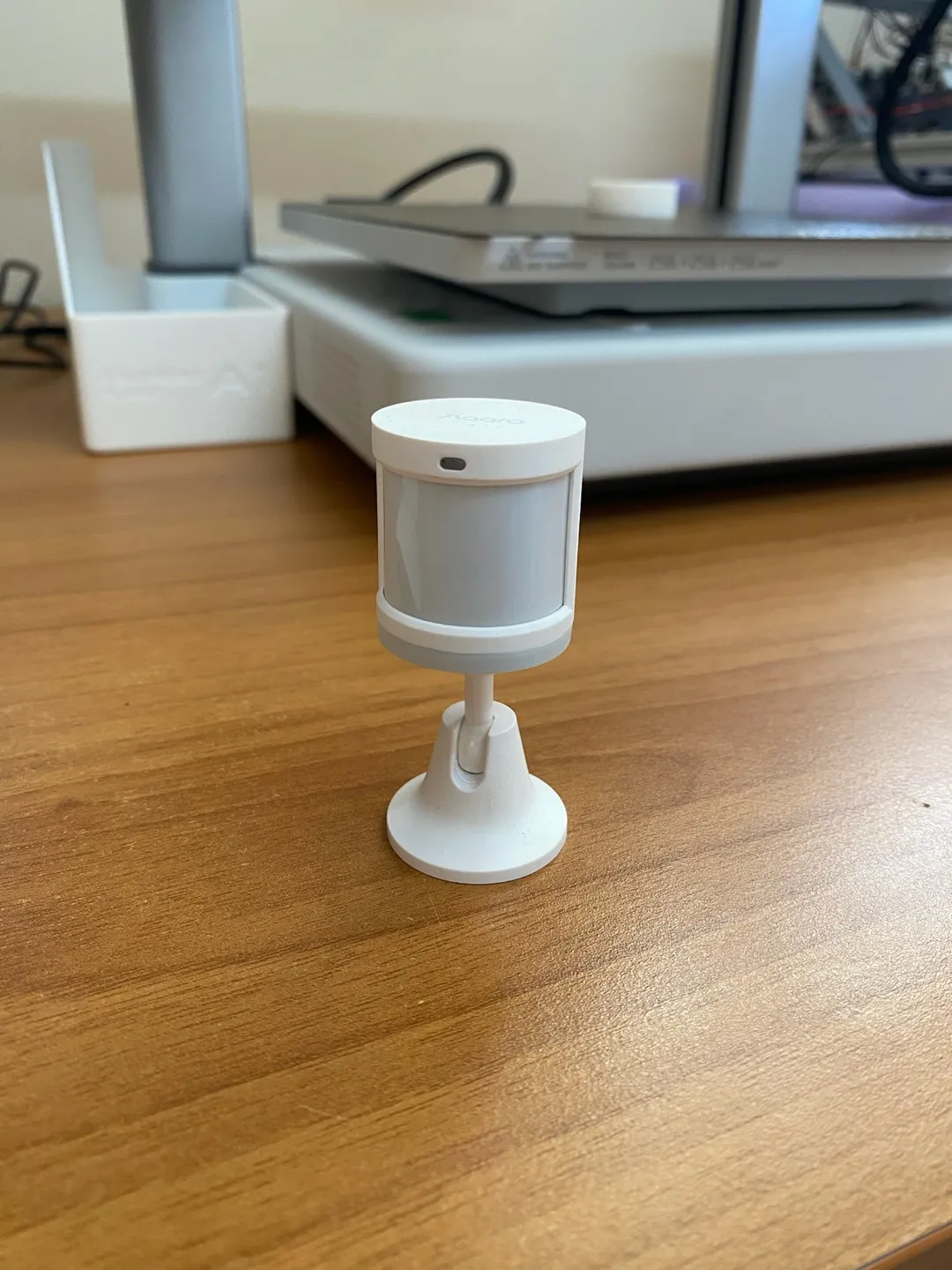 Xiaomi Aqara motion sensor wall mount, photo 3 of 4 - Xiaomi Aqara motion sensor wall mount Hobby & DIY