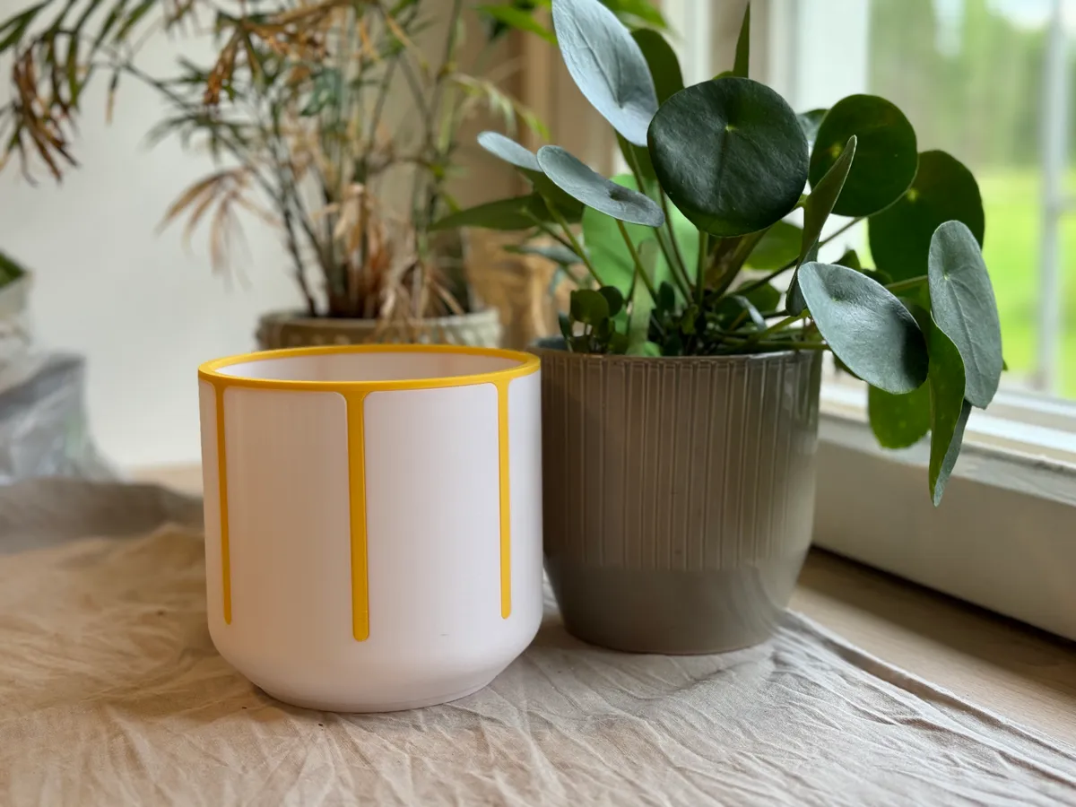 Planter, photo 2 of 4 - Planters & Plant Pots, flower