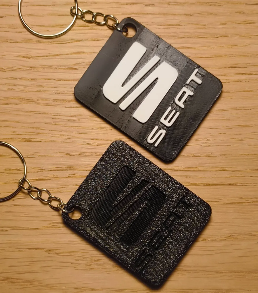 Seat car keychain - Vehicles, in stock in India