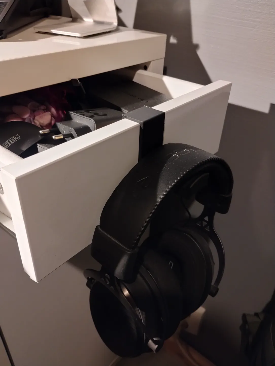 headphone headset drawer / desk hang, photo 3 of 3 - headphone headset drawer / desk hang Household