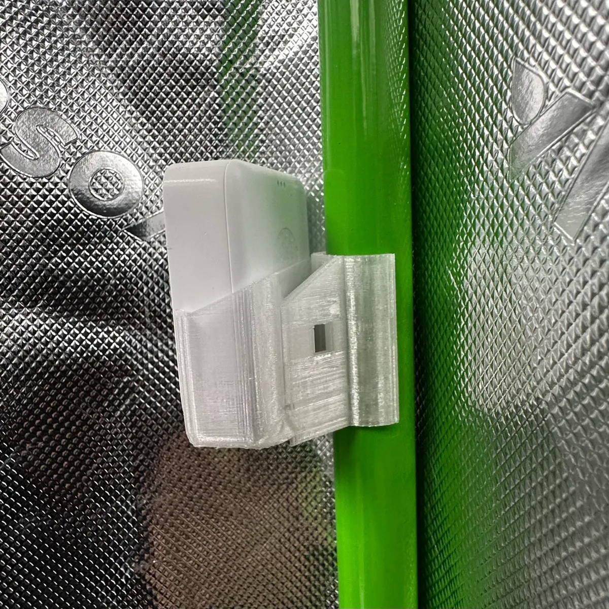 Xiaomi Thermometer Mount For Vivosun Grow Tent, photo 2 of 3 - Xiaomi Thermometer Mount For Vivosun Grow Tent Garden & Outdoor