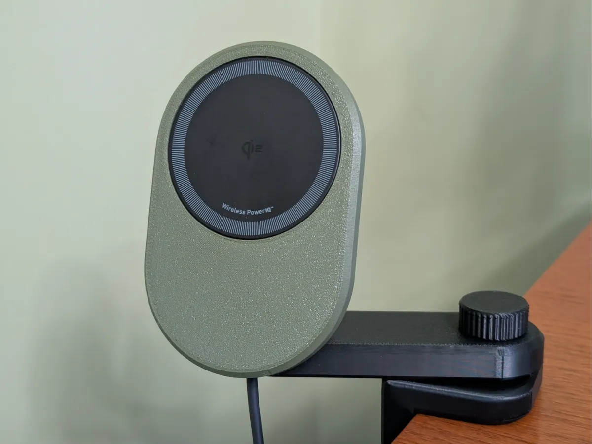 MagSafe Desk Clamp Phone Mount