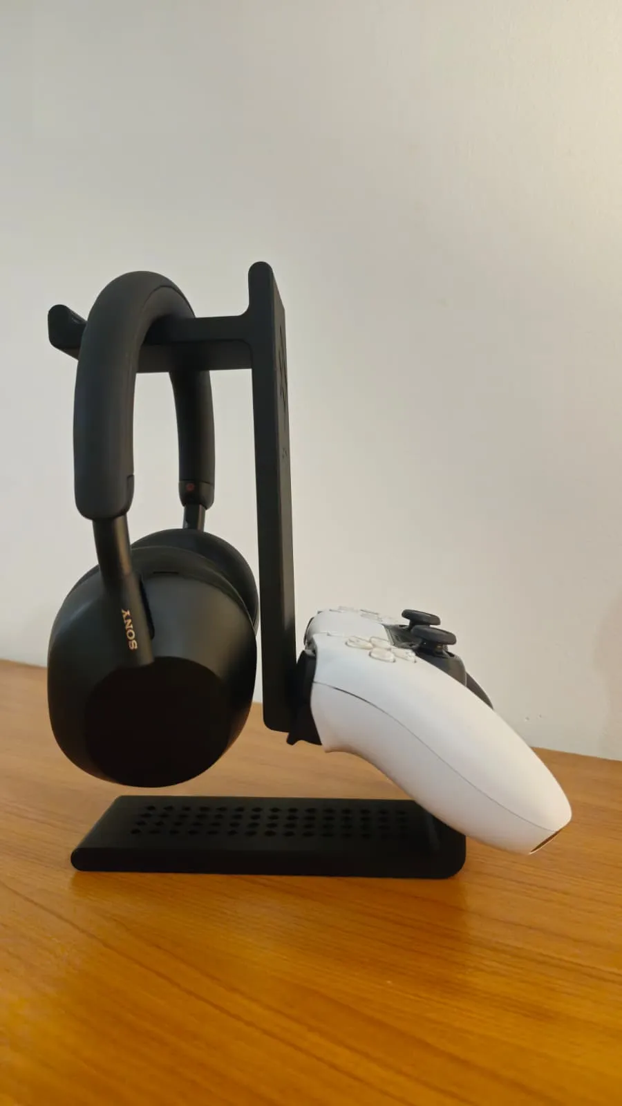 Suporte 2 em 1 Headsets & Controller, photo 3 of 4 - Suporte 2 em 1 Headsets & Controller Mobile & Device Accessories