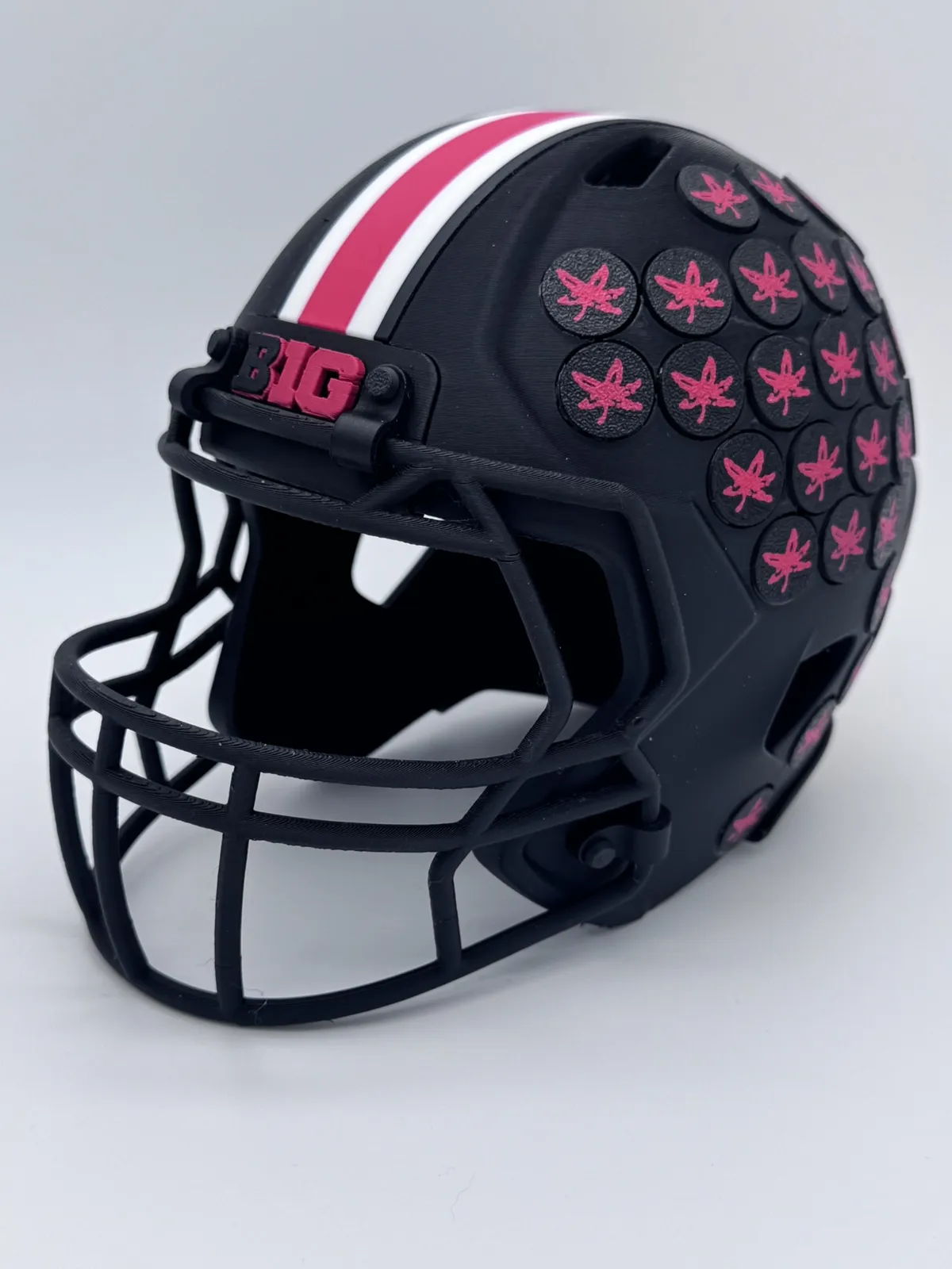 Ohio State Buckeyes Mini Helmet Bumpers, photo 3 of 4 - Ohio State Buckeyes Mini Helmet Bumpers Sports & Fitness