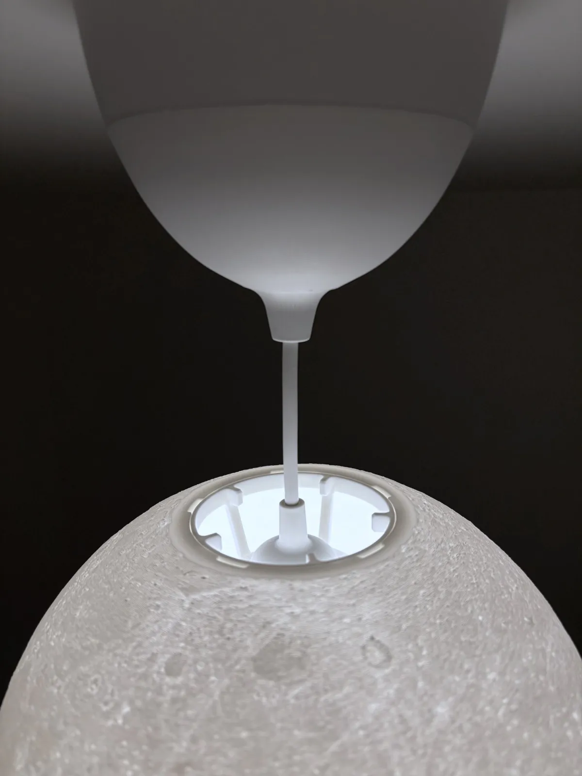 Moon Lamp 2.0 - Ceiling/Pendant/Table - 18cm/25cm, photo 4 of 4 - Moon Lamp 2.0 - Ceiling/Pendant/Table - 18cm/25cm Jewellery & Accessories