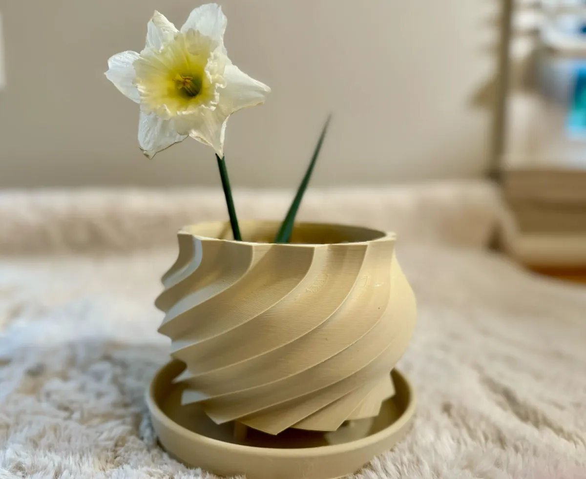 Twisted Planter