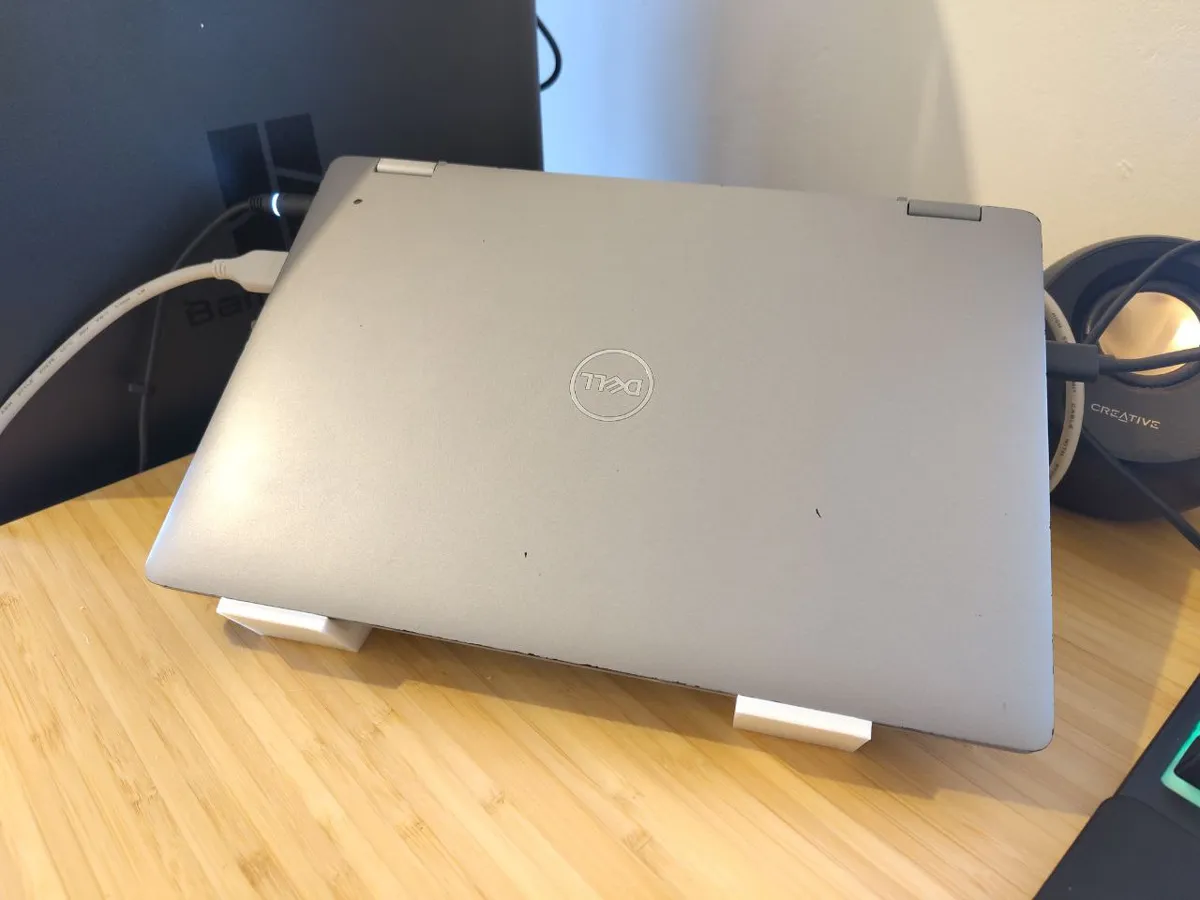 Simple laptop stand, quick (dis)assembly, photo 2 of 3 - Simple laptop stand, quick (dis)assembly Household
