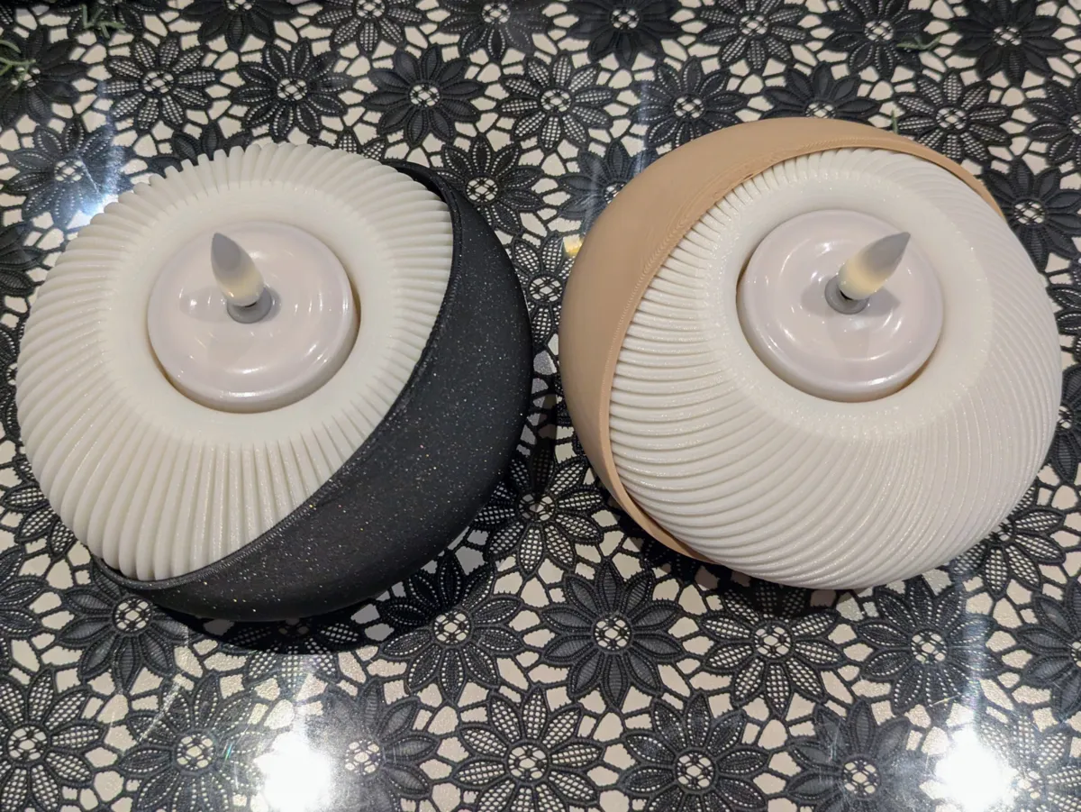Modern tealight holder with shell, photo 4 of 4 - Modern tealight holder with shell Home Decor Items