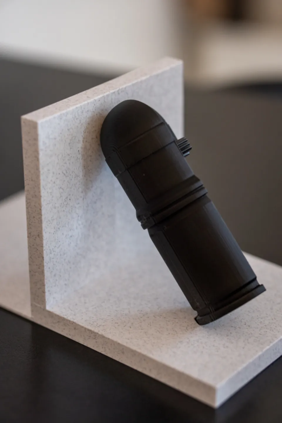 Bookend showcasing 40mm M430A1 HEDP Grenade, photo 4 of 4 - Bookend showcasing 40mm M430A1 HEDP Grenade Household