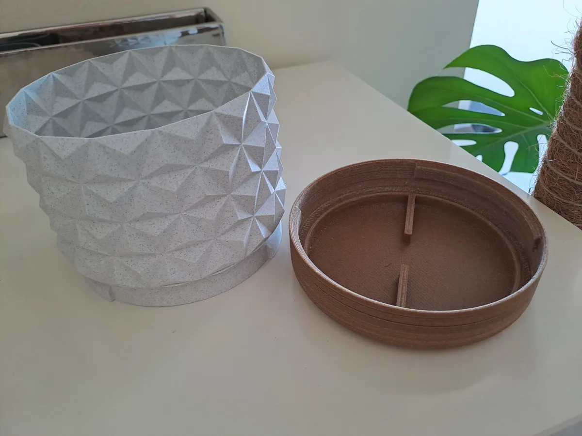 Geometric triwave 2 parts plant pot, photo 3 of 4 - Geometric triwave 2 parts plant pot Garden & Outdoor