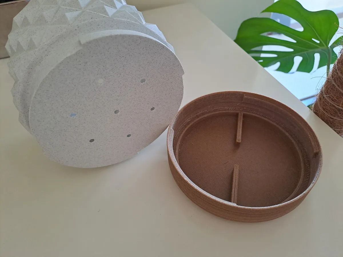 Geometric triwave 2 parts plant pot, photo 4 of 4 - Geometric triwave 2 parts plant pot Garden & Outdoor