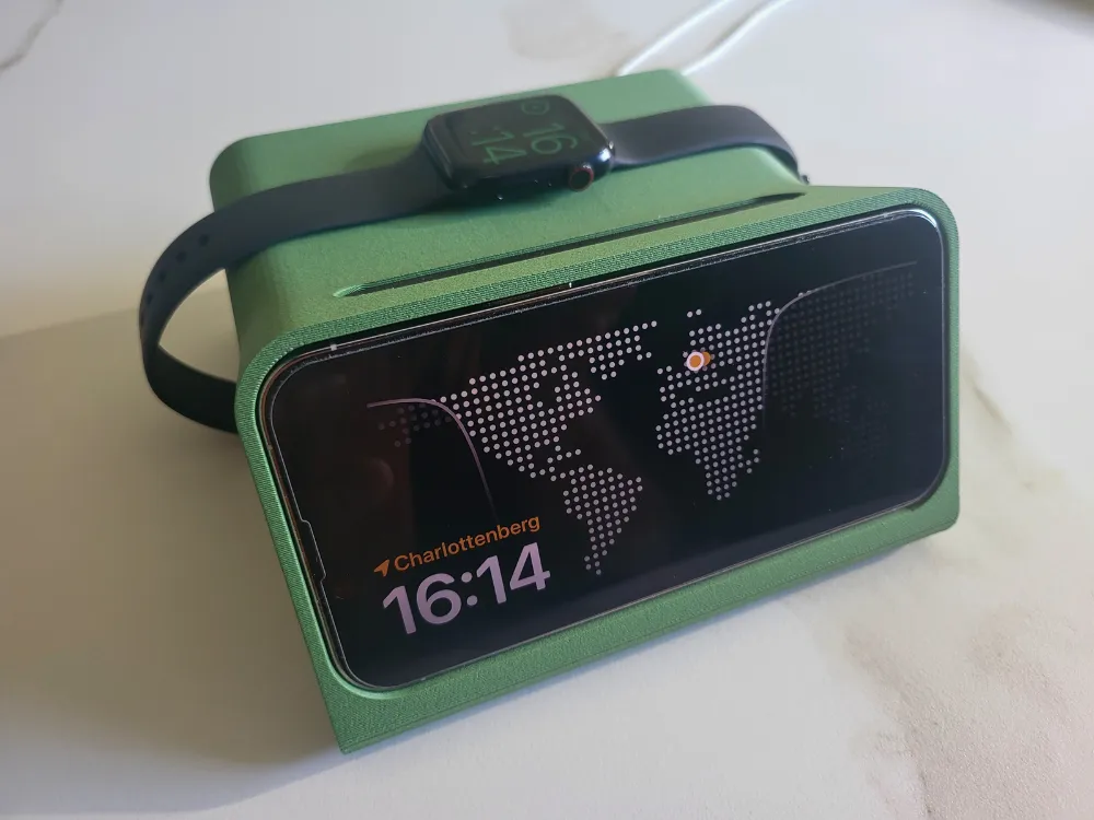 iPhone 13 Pro StandBy Dock with Watch - Decor, in stock in India