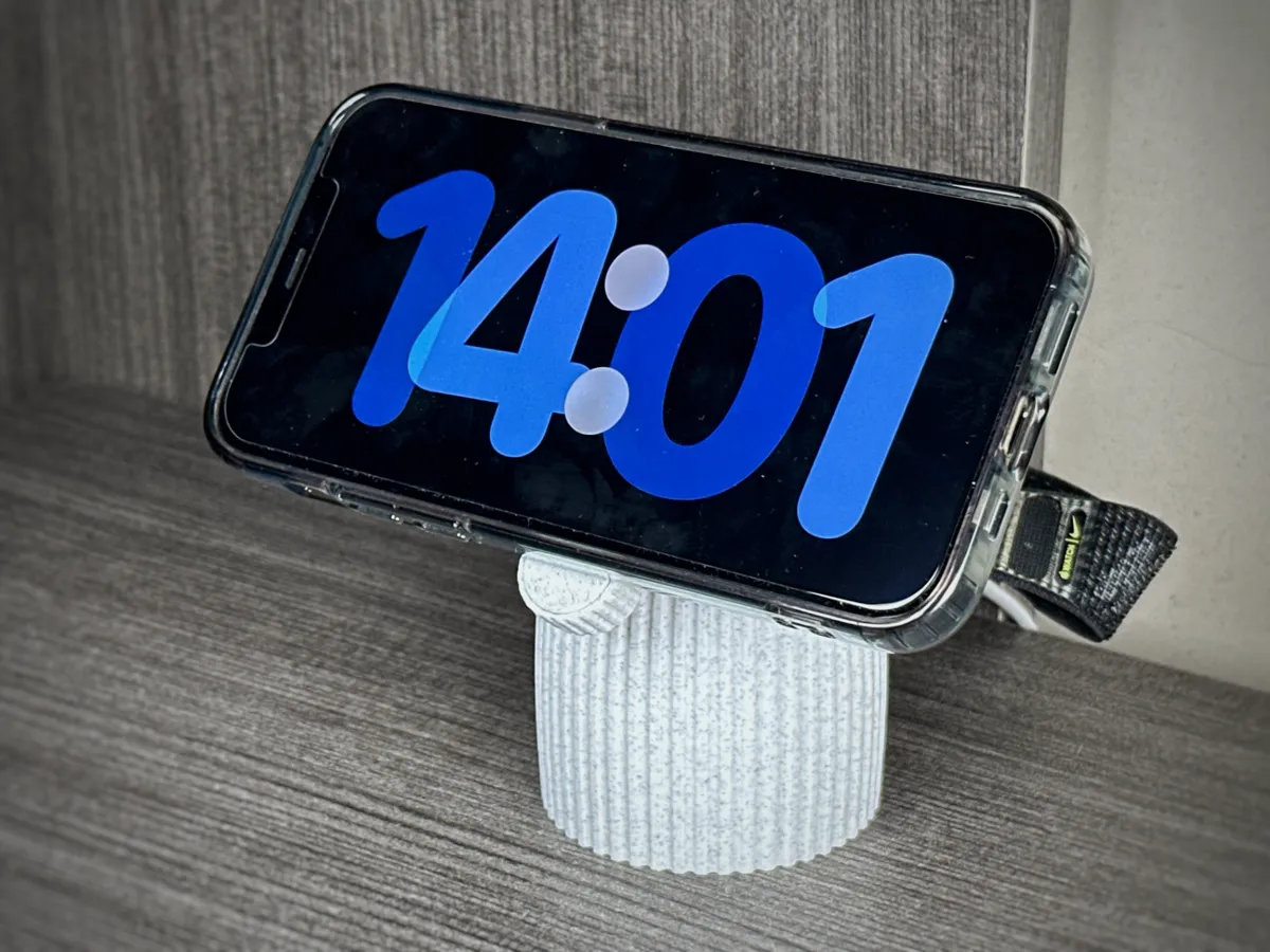 Apple Travel Dock (Standby Mode), photo 2 of 4 - Apple Travel Dock (Standby Mode) Travel & Everyday Carry