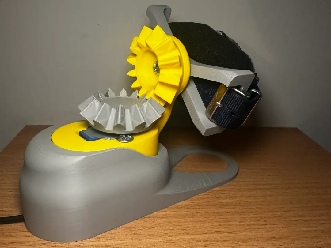 Bevel gear watch winder - Robotics, in stock in India