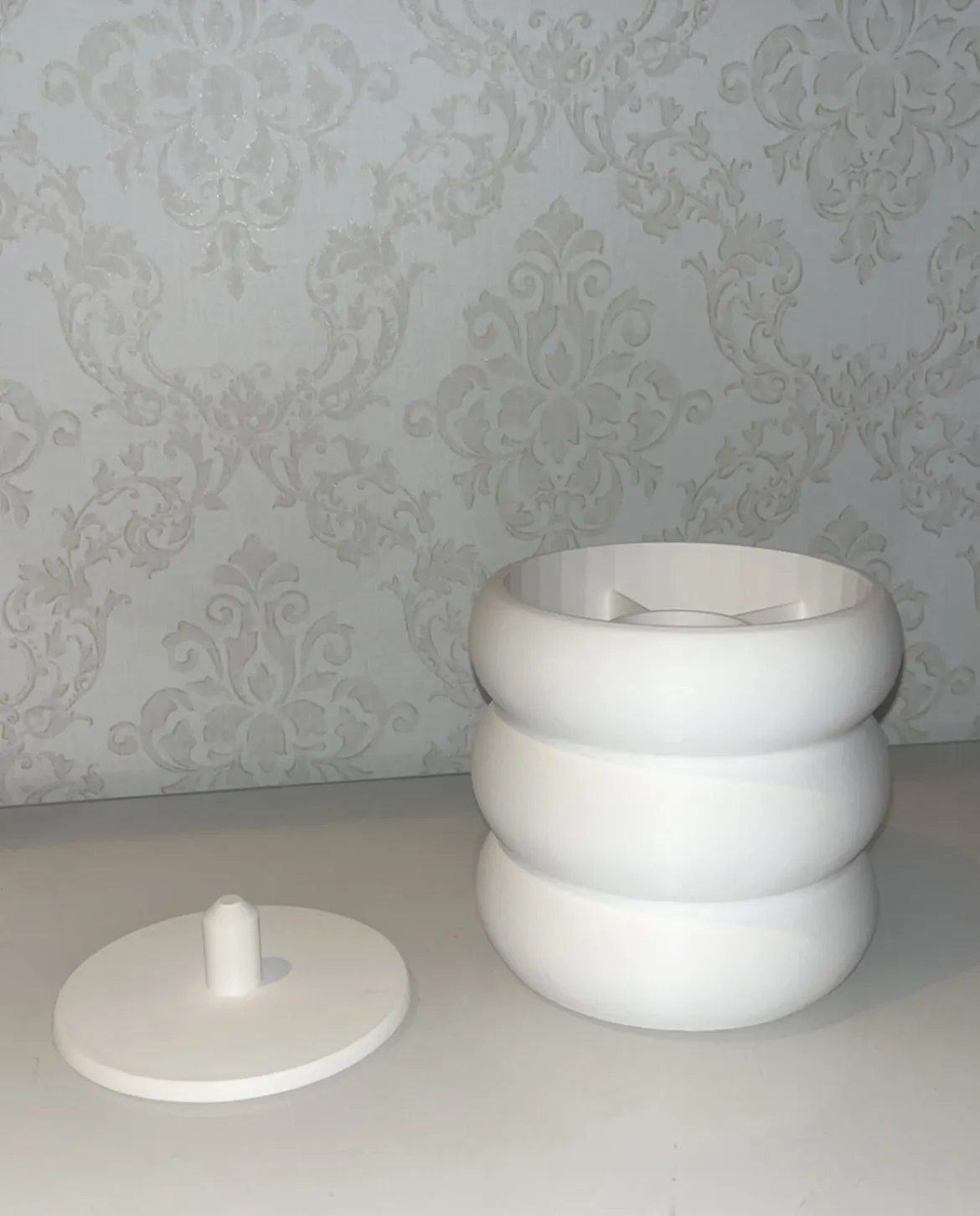Rotating makeup organizer - with invisible base, photo 3 of 4 - Rotating makeup organizer - with invisible base Bath & Personal Care