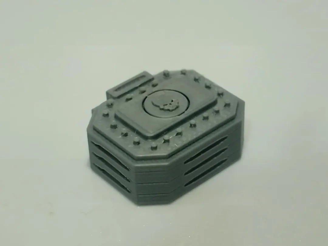 Gothic Sci-fi cargo chest