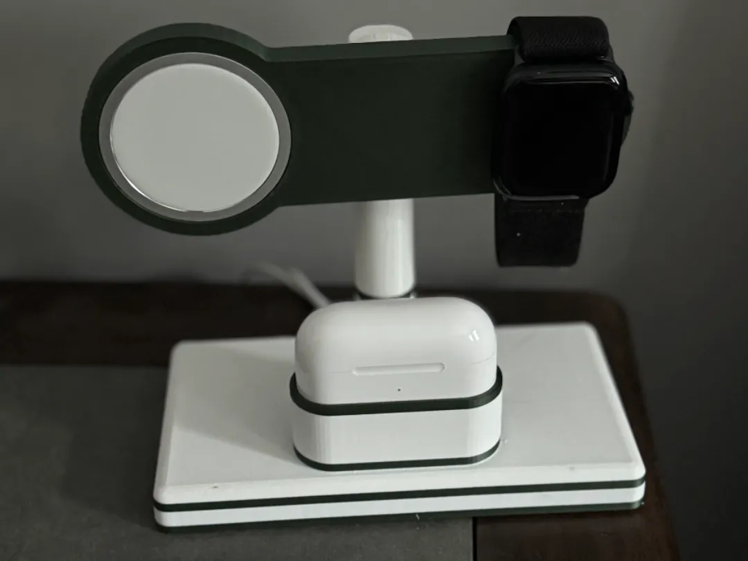 Weighted Magsafe Iphone + watch charger - Gadgets, in stock in India