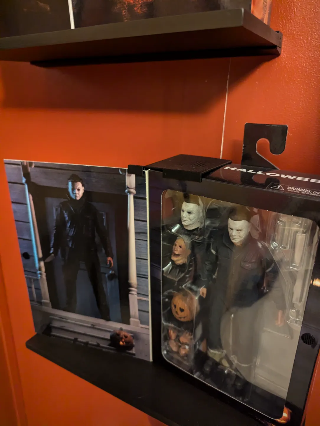 NECA Collectible Action Figure Box Display., photo 4 of 4 - NECA Collectible Action Figure Box Display. Toys & Games